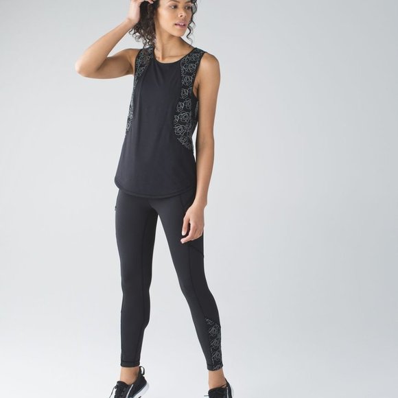 Lululemon Limited Edition Lucent Ice Queen Tight Size 6 - Picture 2 of 12